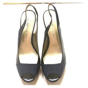 Navy Anne Klein Heels EUC Size 9.5